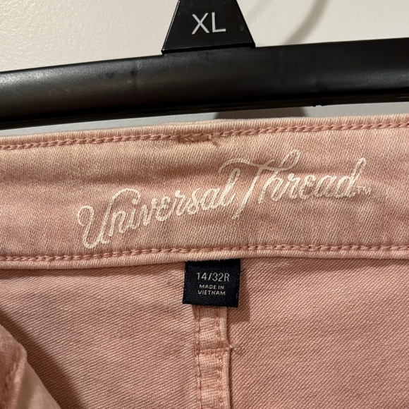 Universal Thread / Target Jeans - Picture 3 of 9